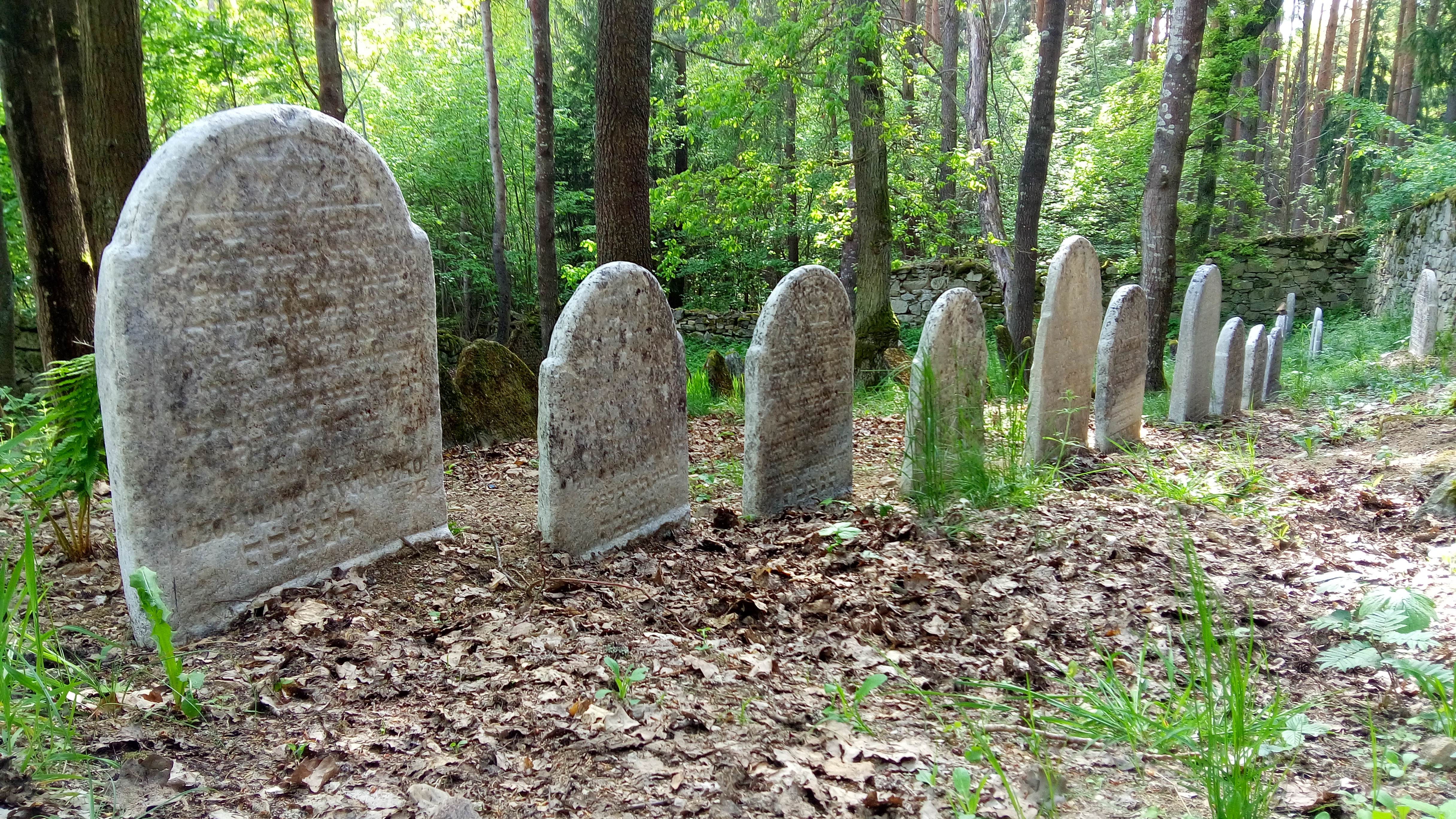 Hřbitov – detail náhrobku